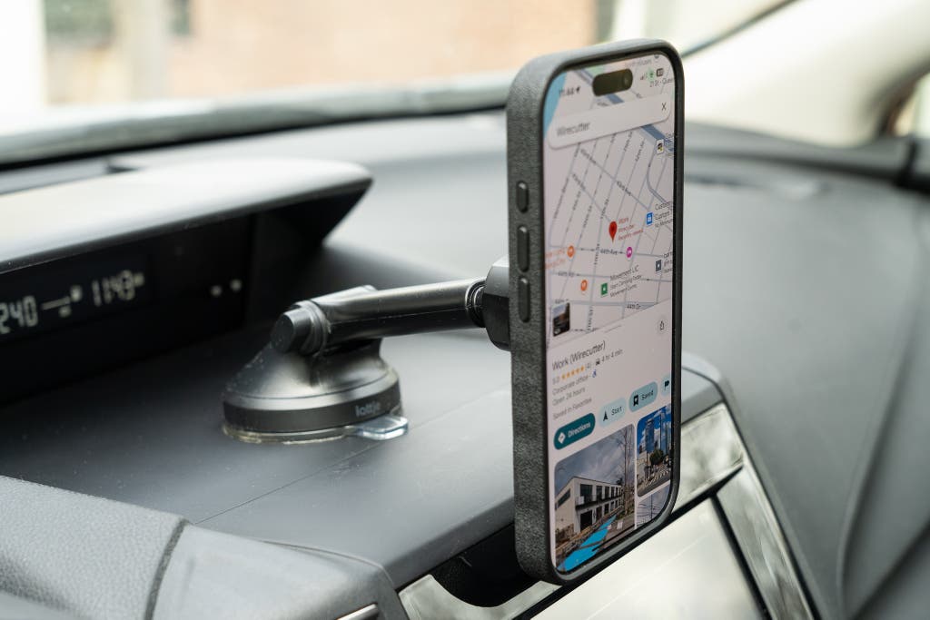 Car Phone Mount for Textured Dashboards: Ultimate Guide