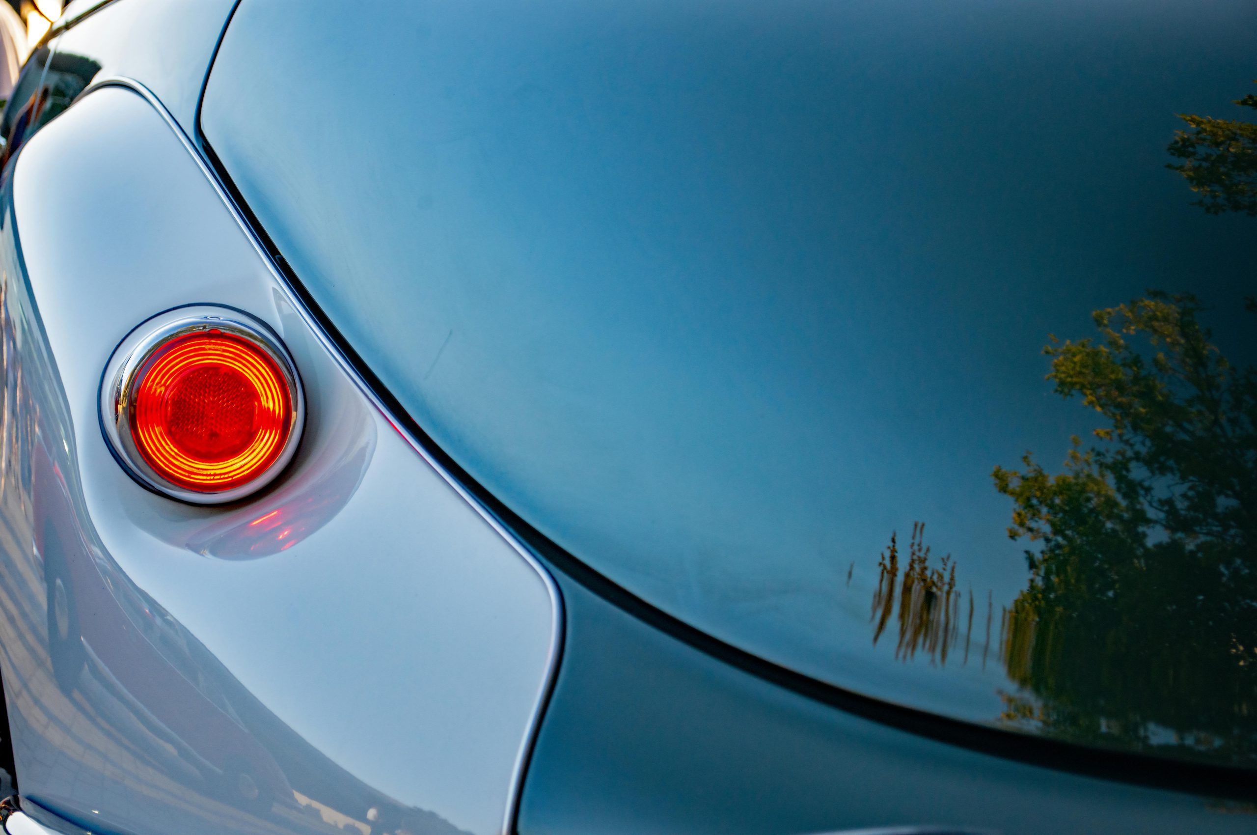 “How to Install a Headlight Bulb by Yourself”: Easy Step-by-Step Guide