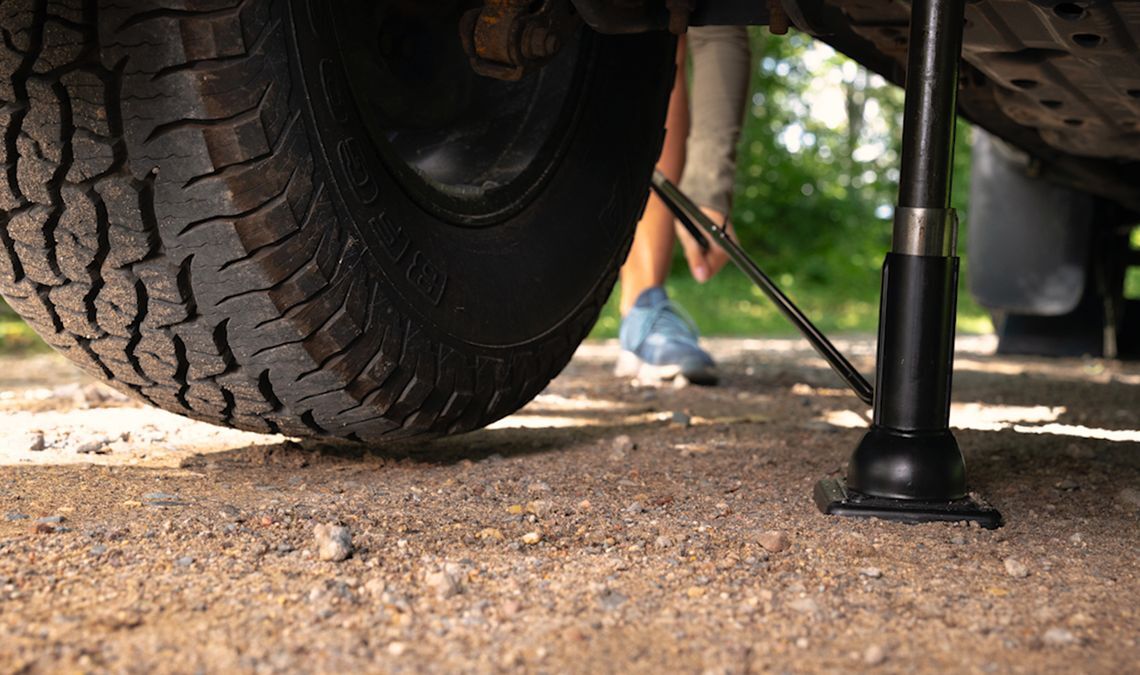 Car Jack Change Tire: Swift Guide to Roadside Safety