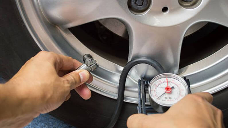 How to Fill Car Tires With Air: Easy DIY Guide